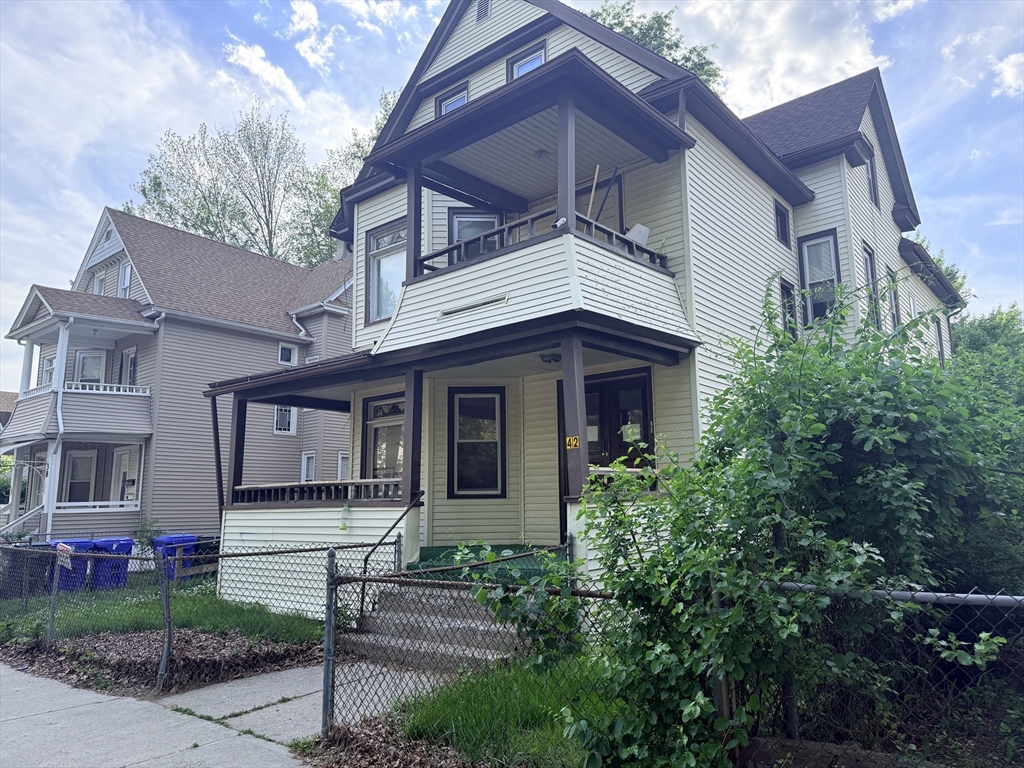 42 Hall St