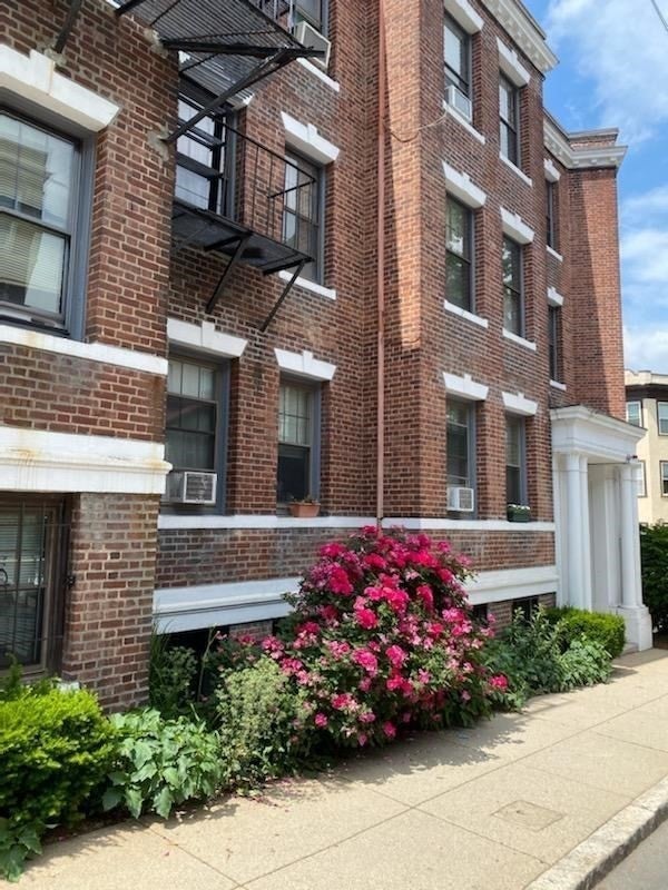 130 Sutherland Rd #5, Boston, MA, 130 Sutherland Rd #5, Boston, MA Photo #17