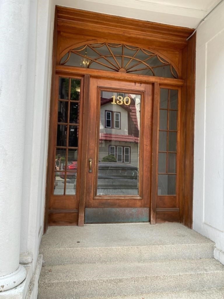 130 Sutherland Rd #5, Boston, MA, 130 Sutherland Rd #5, Boston, MA Photo #16