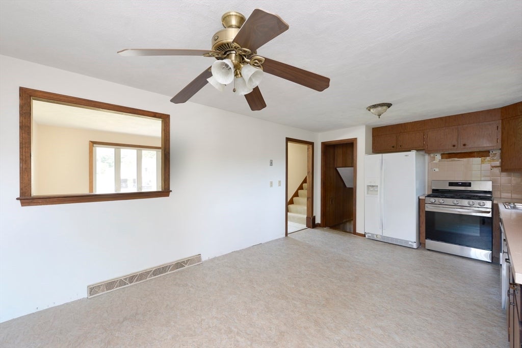 10 Chester Rd, Billerica, MA, 10 Chester Rd, Billerica, MA Photo #20