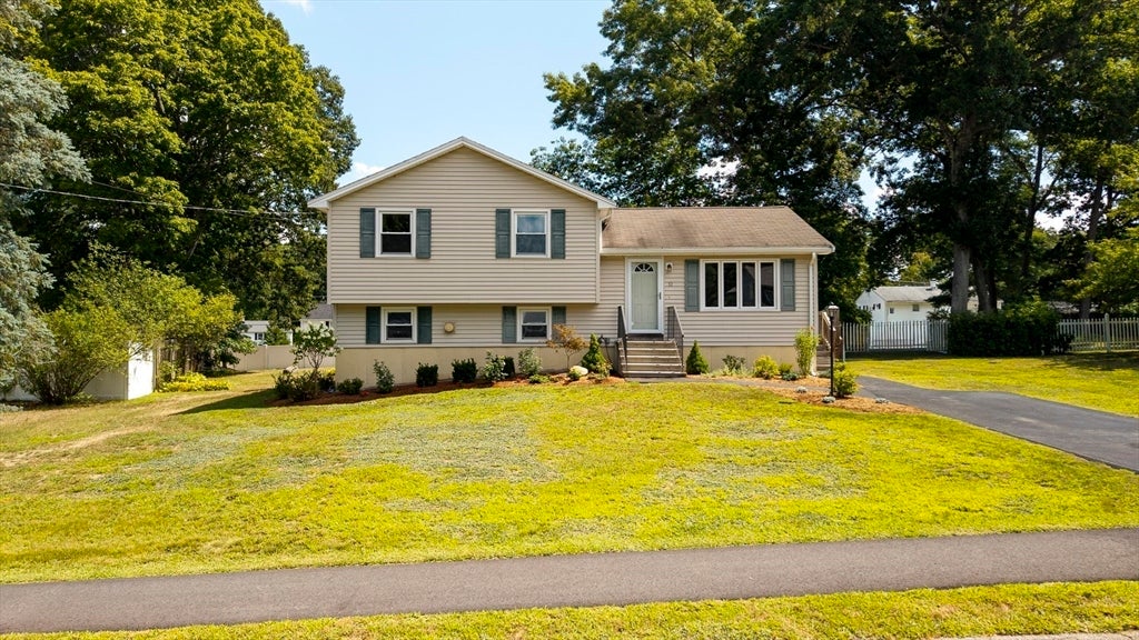 10 Chester Rd