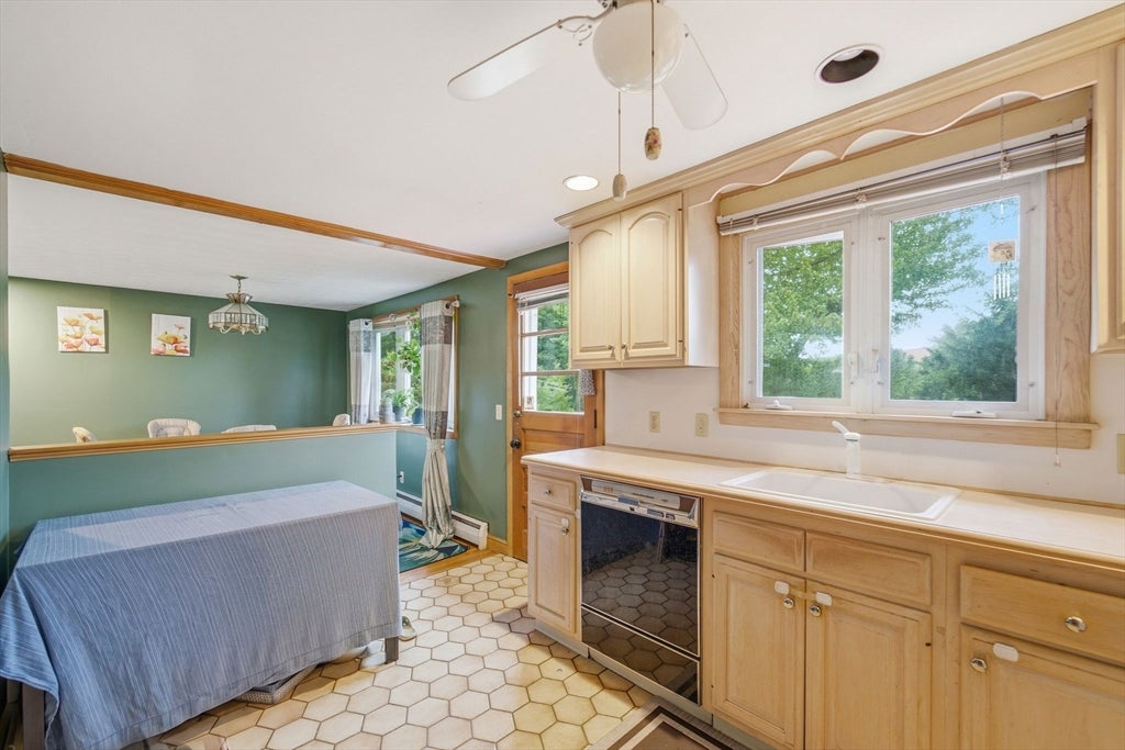 5 Hull DR, Saugus, MA, 5 Hull DR, Saugus, MA Photo #9