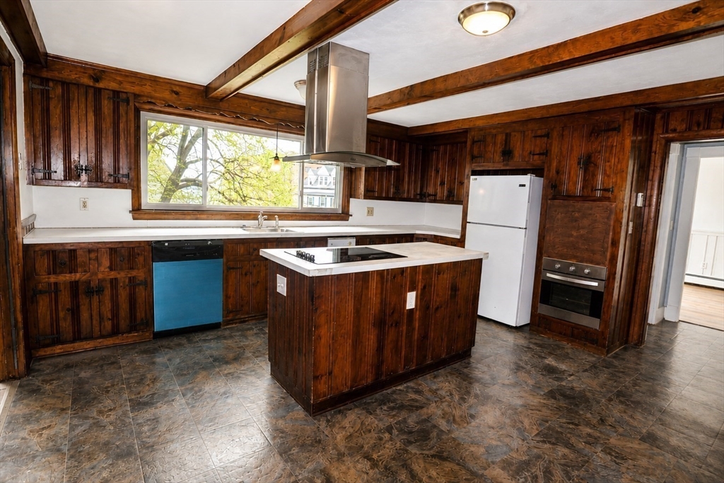 244 Ocean St, Lynn, MA Photo #17