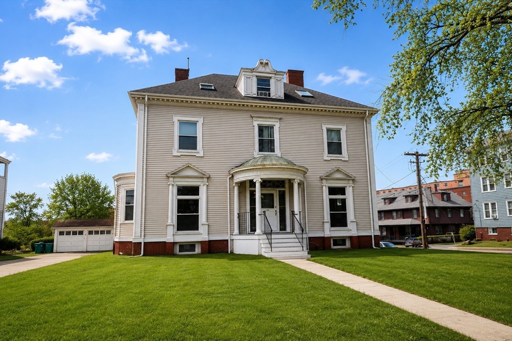 Photo of 244 Ocean St, Lynn, MA