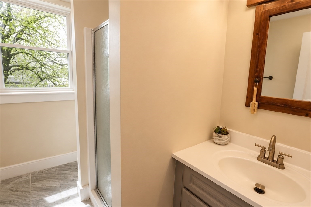 244 Ocean St, Lynn, MA Photo #16