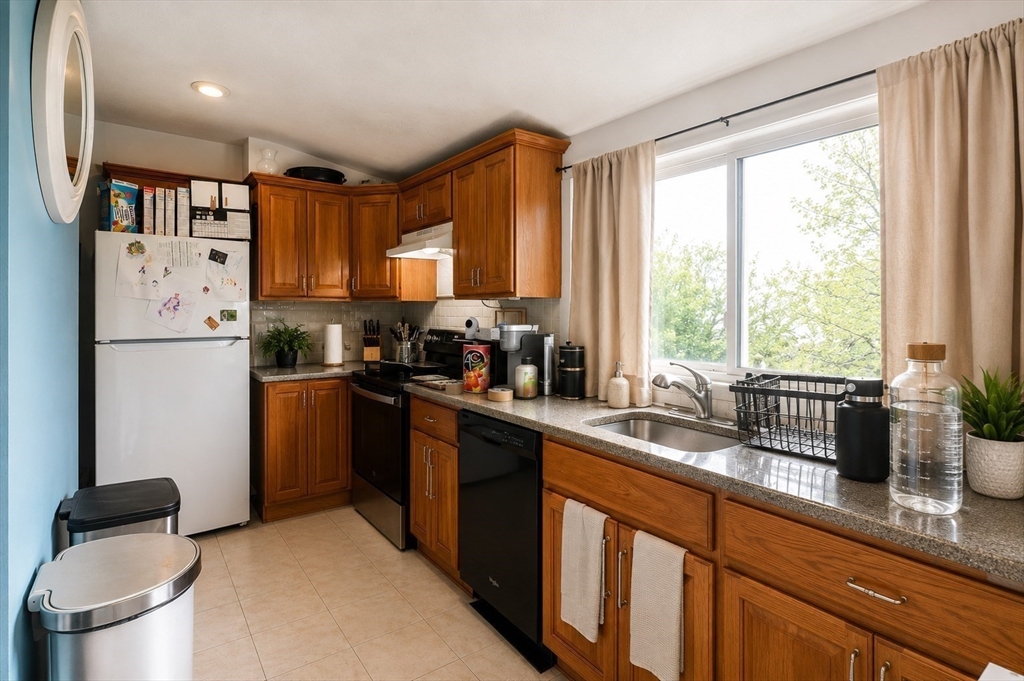 244 Ocean St, Lynn, MA Photo #32