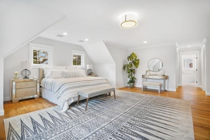 Needham, Massachusetts 02492, United States, 6 Bedrooms Bedrooms, ,6 BathroomsBathrooms,Residential,Pending,114714