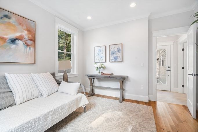 Needham, Massachusetts 02492, United States, 6 Bedrooms Bedrooms, ,6 BathroomsBathrooms,Residential,Pending,114714