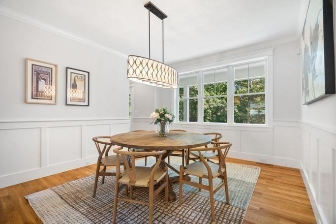 Needham, Massachusetts 02492, United States, 6 Bedrooms Bedrooms, ,6 BathroomsBathrooms,Residential,Pending,114714