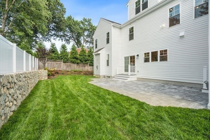 Needham, Massachusetts 02492, United States, 6 Bedrooms Bedrooms, ,6 BathroomsBathrooms,Residential,Pending,114714