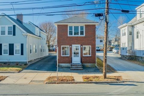 146 Burrill St Swampscott MA 01907