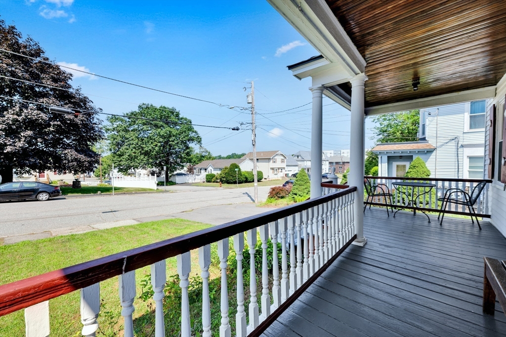 30 Livingston Ave