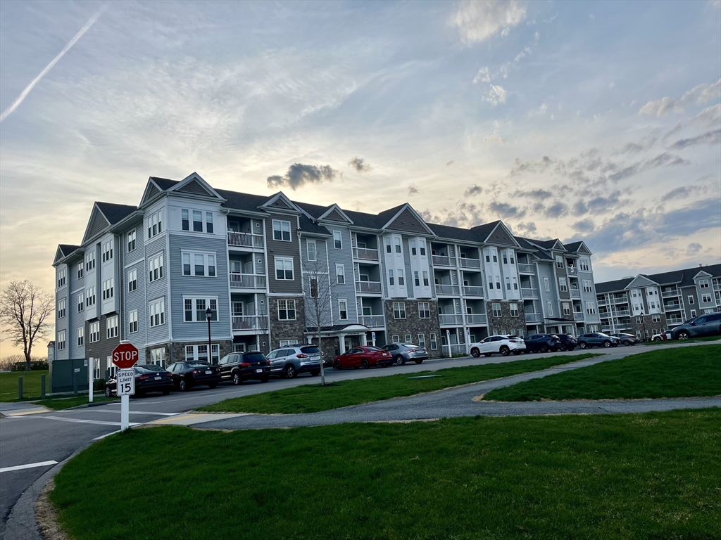 4204 Peters Farm Way 204