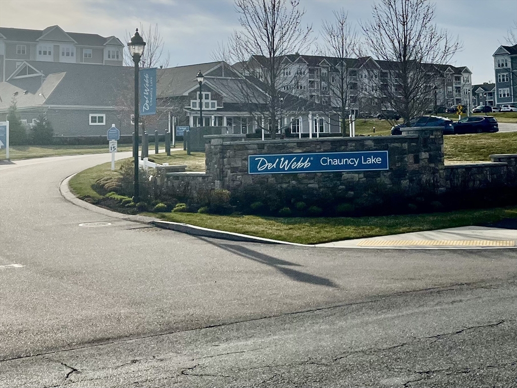 4204 Peters Farm Way 204