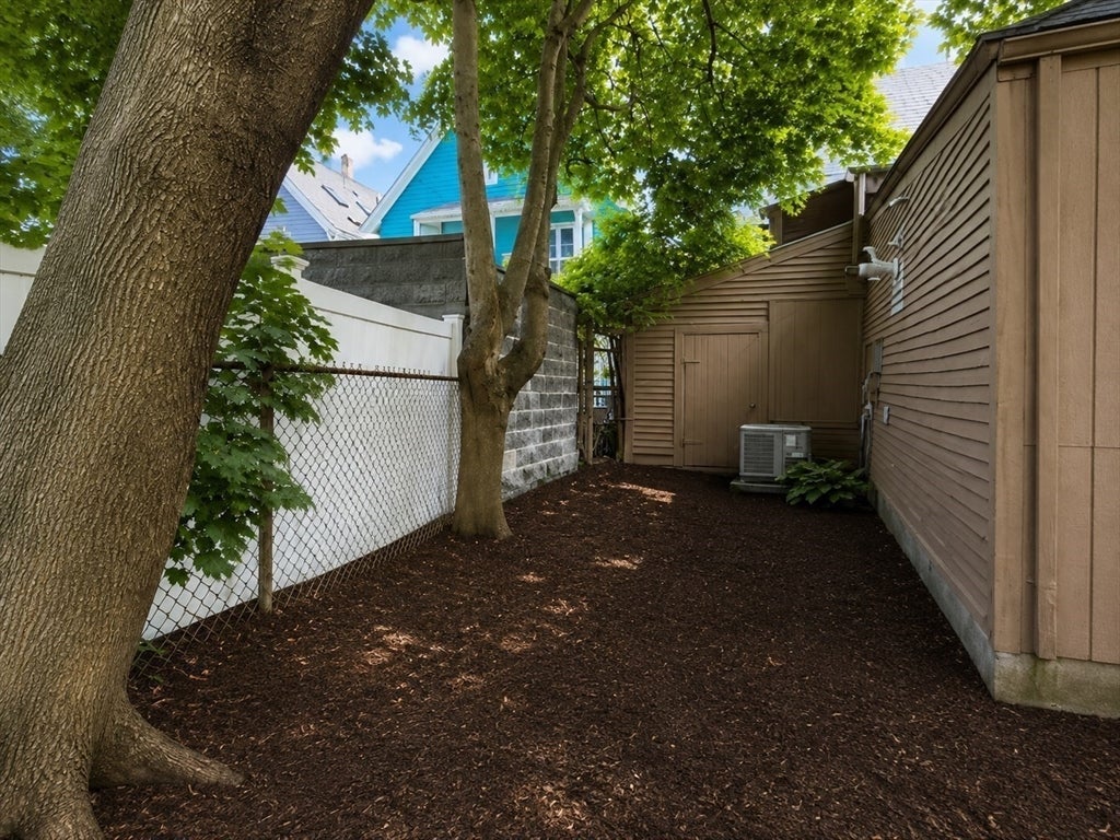 29 Meacham Rd, Somerville, MA Photo #19