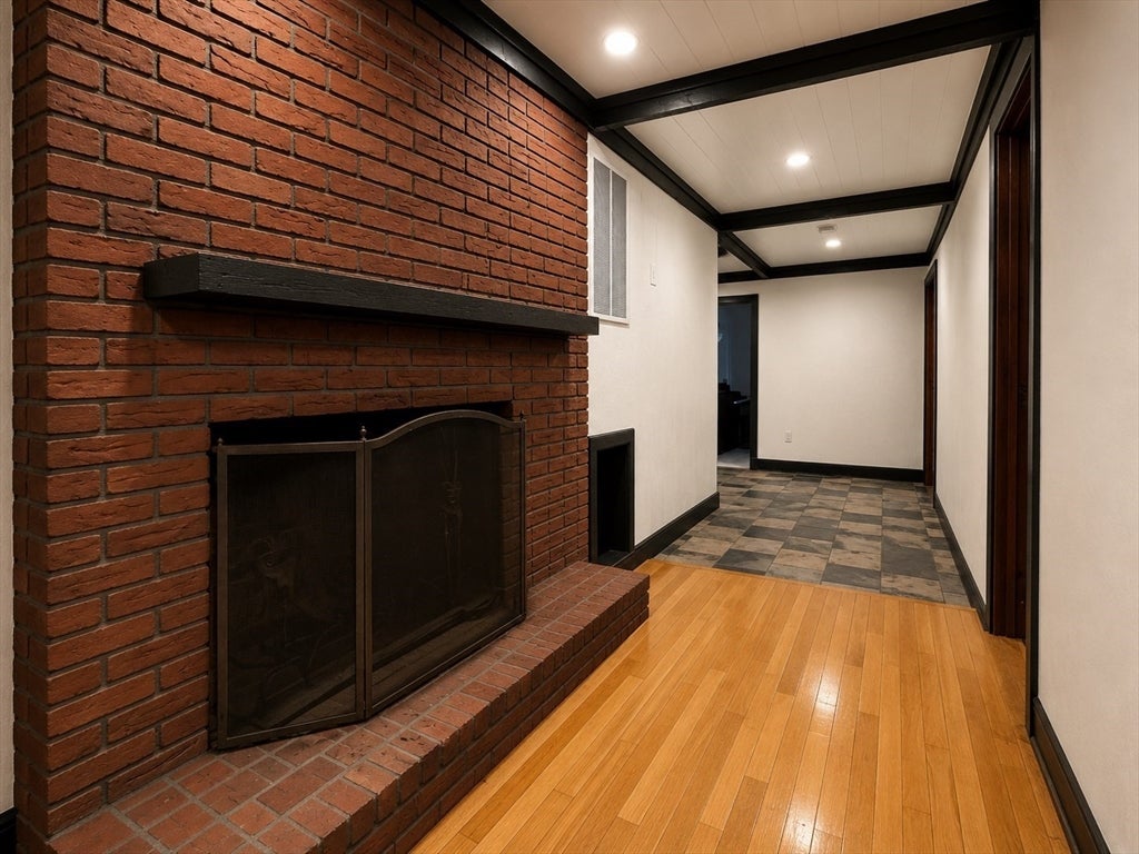 29 Meacham Rd, Somerville, MA Photo #14