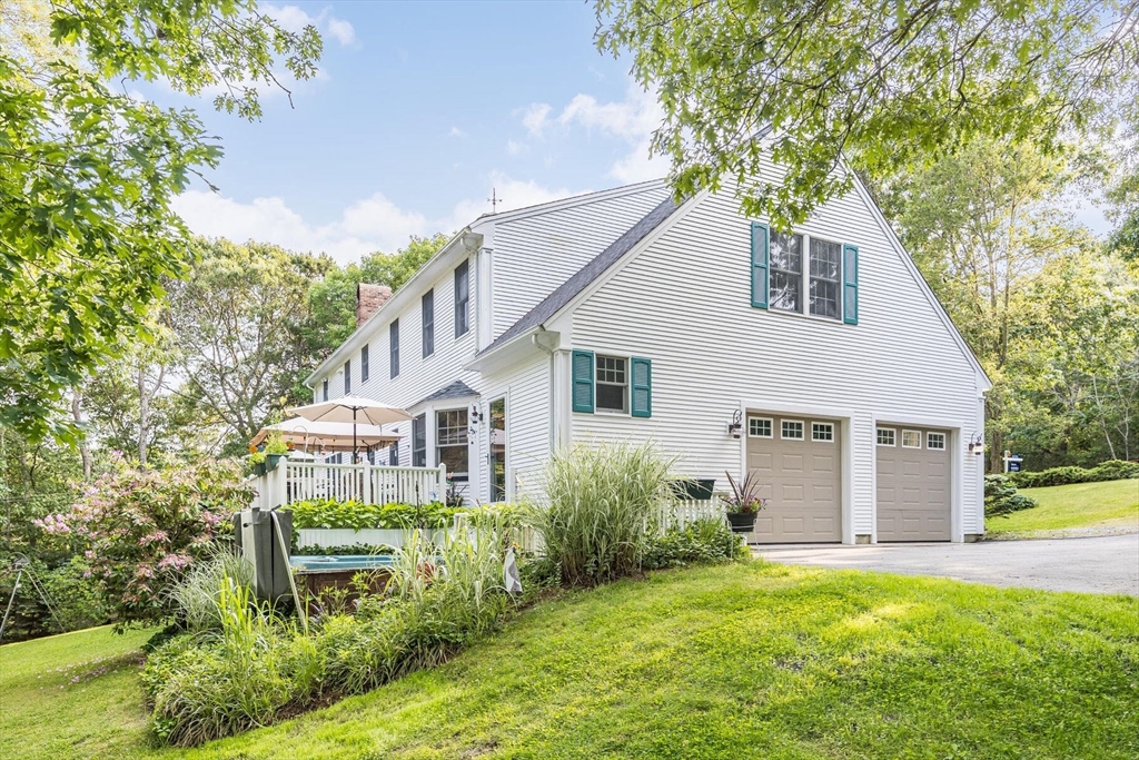 43 Owl Pond Rd