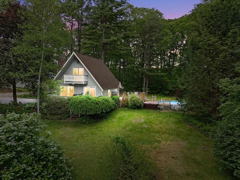 86 Shoreline Dr West Brookfield MA 01585