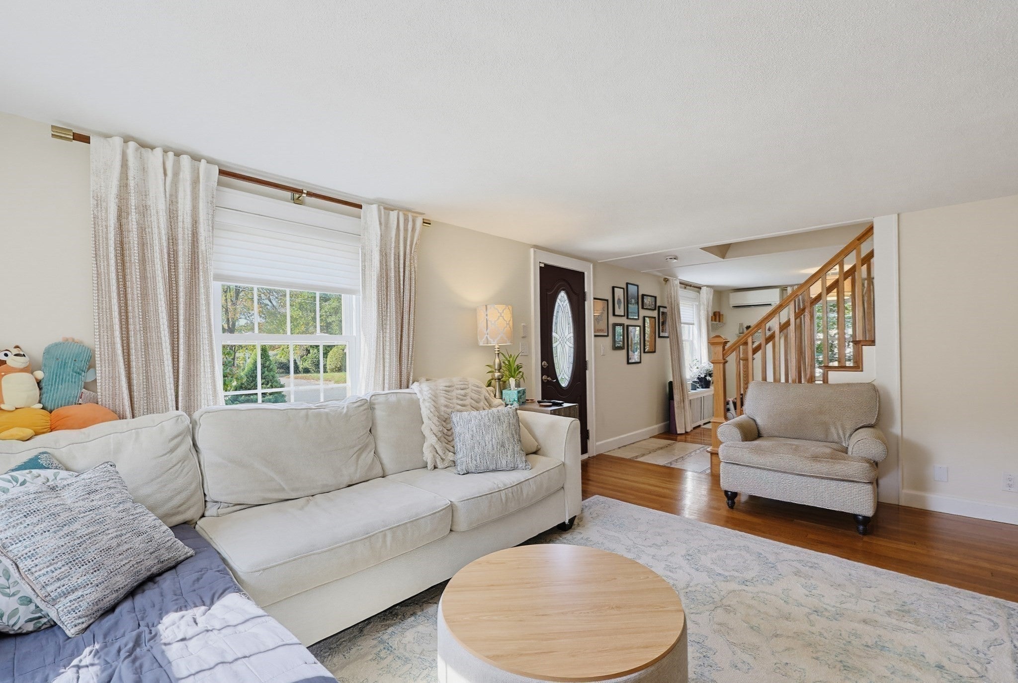 28 Ellis Ave