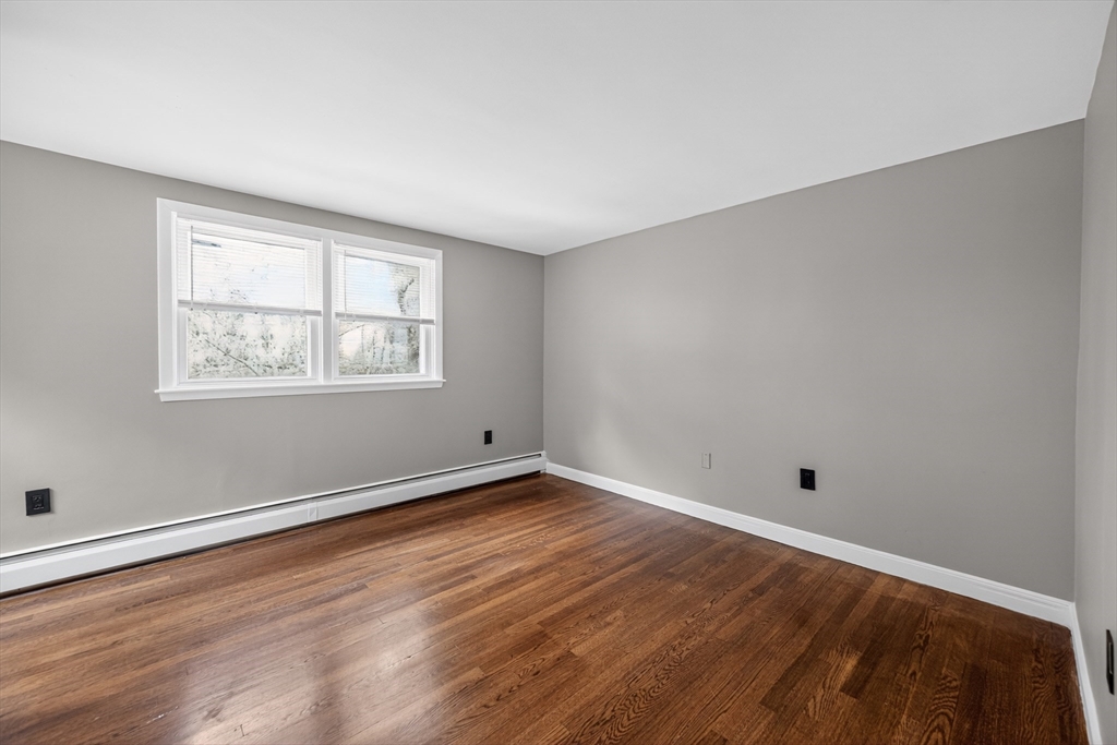 61 Jordan St, Chelmsford, MA Photo #17