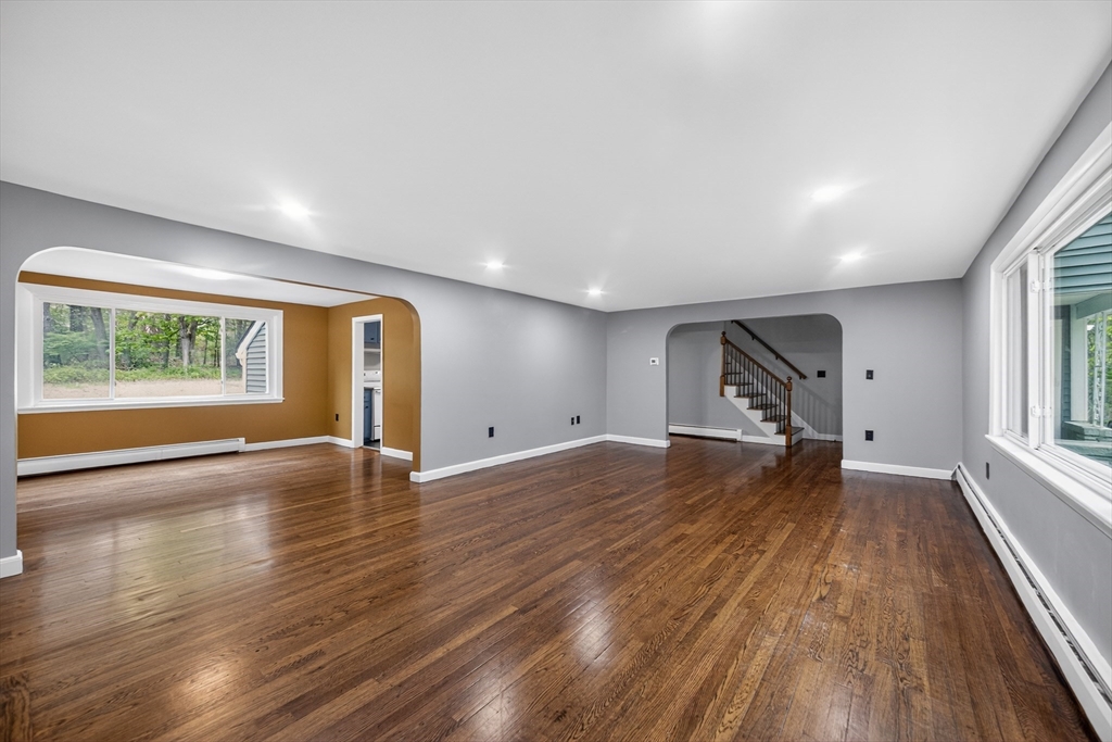 61 Jordan St, Chelmsford, MA Photo #12
