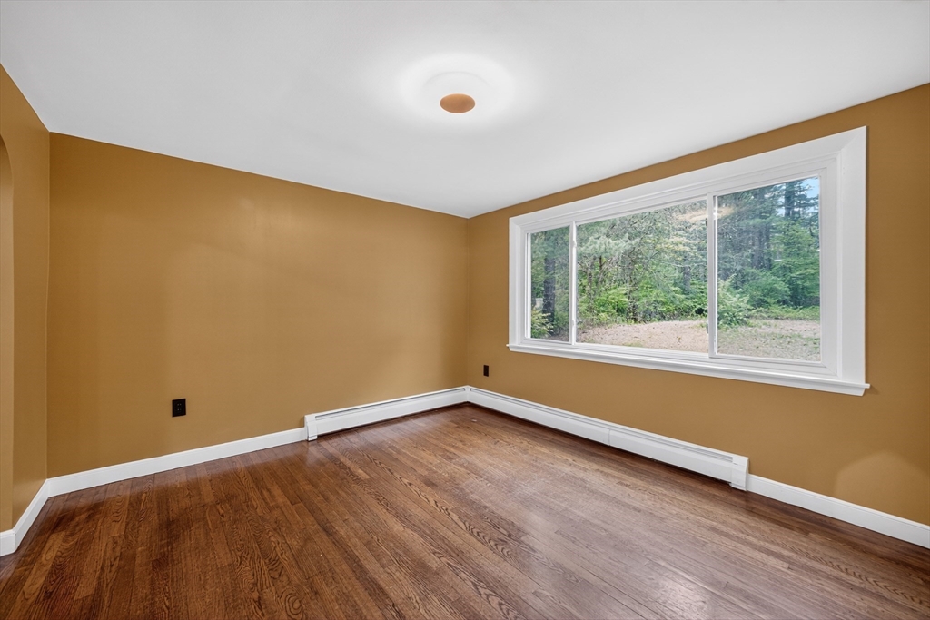 61 Jordan St, Chelmsford, MA Photo #9