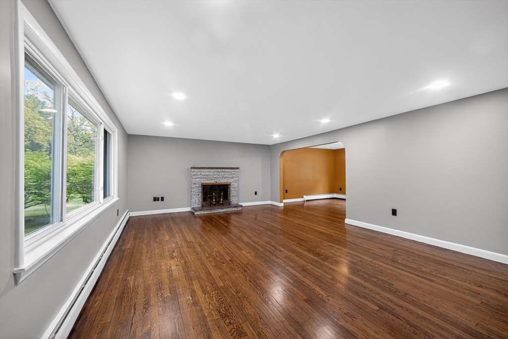 61 Jordan St, Chelmsford, MA Photo #14