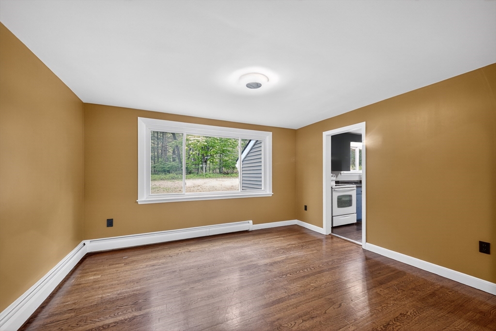 61 Jordan St, Chelmsford, MA Photo #10