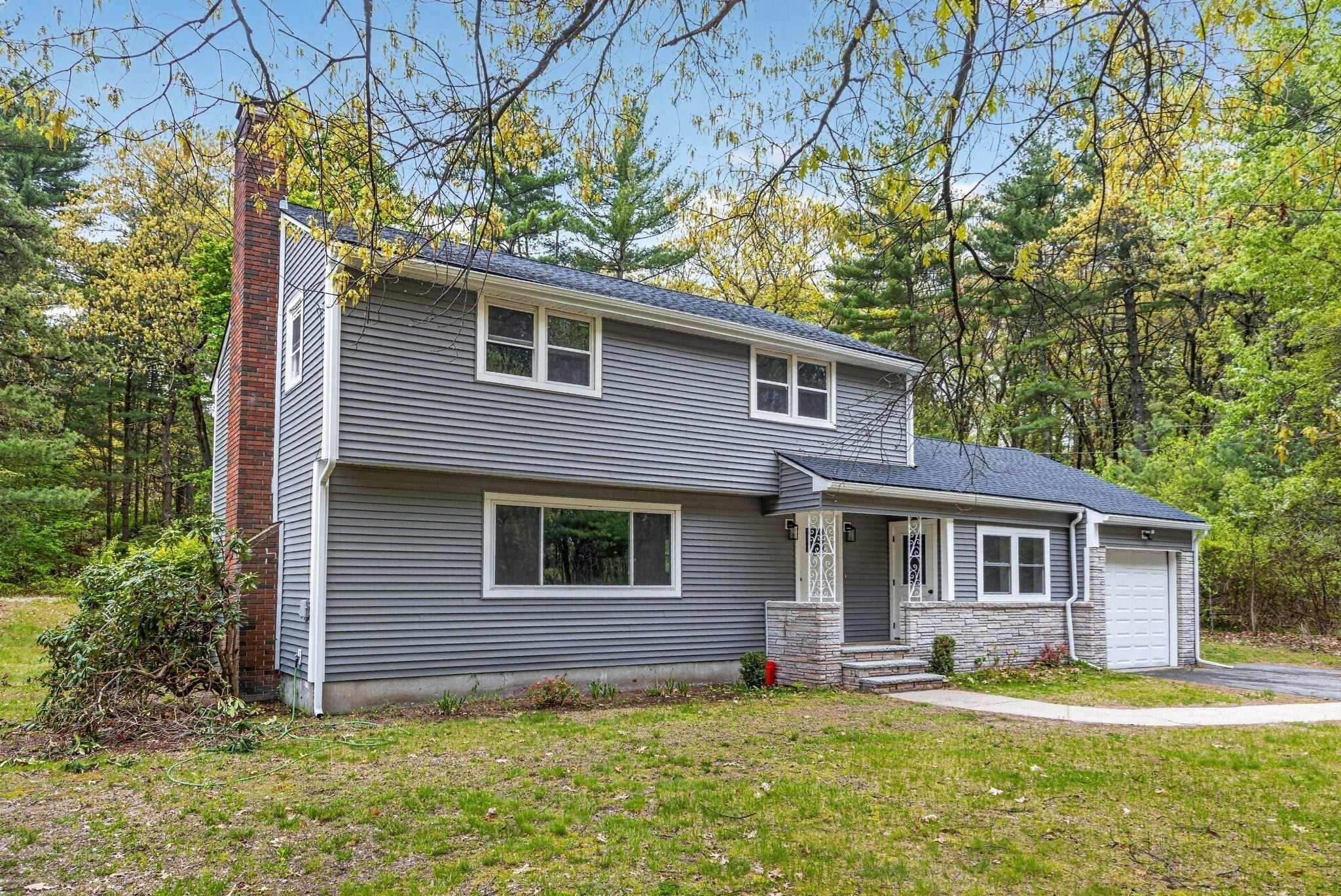 61 Jordan St, Chelmsford MA 01863