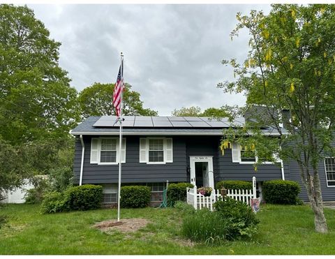 Photo of 186 Walnut St, Barnstable, MA 02601 (MLS # 73492456)