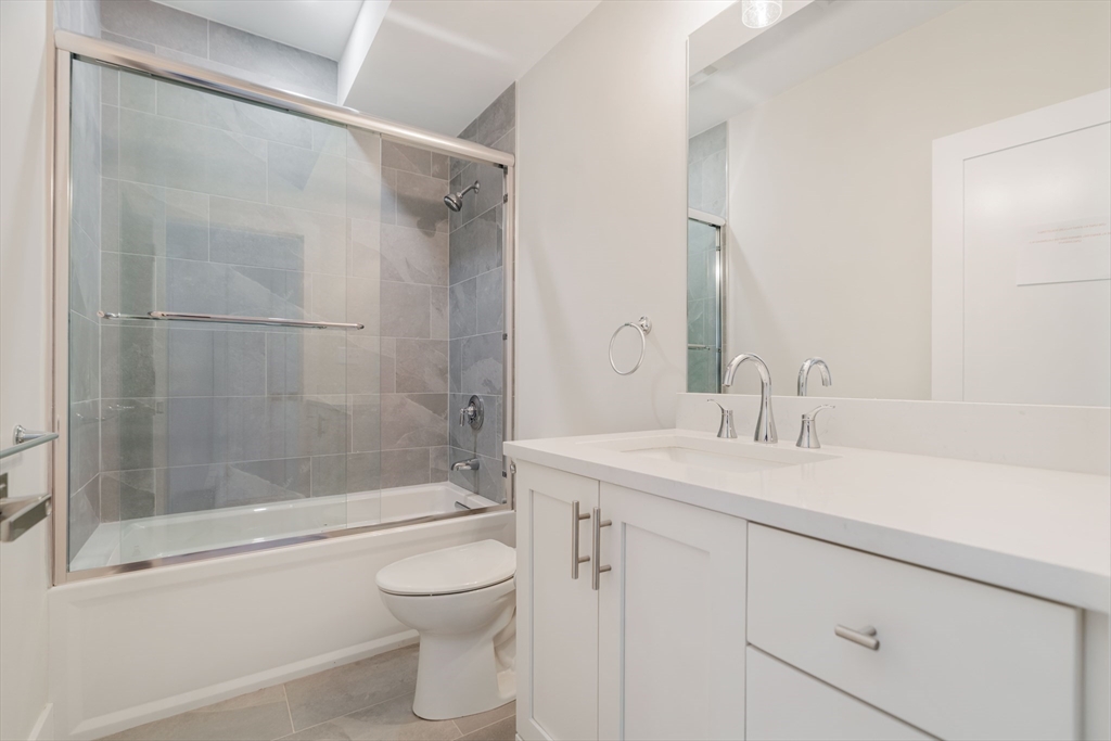 Boston, Massachusetts 02119, United States, 2 Bedrooms Bedrooms, ,2 BathroomsBathrooms,Residential,Pending,114068