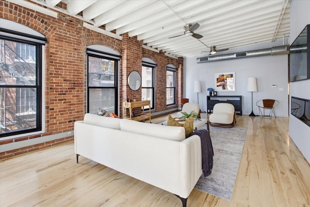 111 Beach St #3E, Boston, MA, 111 Beach St #3E, Boston, MA Photo #17