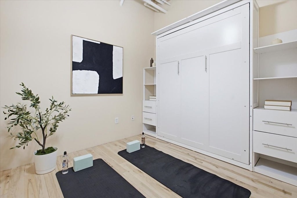 111 Beach St #3E, Boston, MA, 111 Beach St #3E, Boston, MA Photo #3