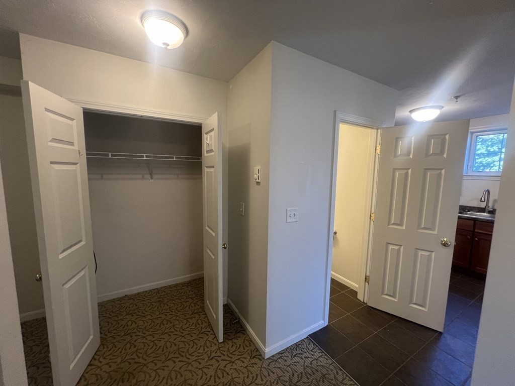 249 Main St. 2-5