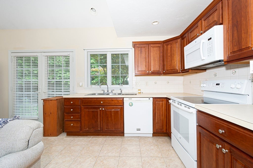 107 Old School House Rd, Oakham, MA Photo #28