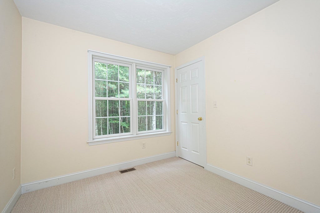 107 Old School House Rd, Oakham, MA Photo #33