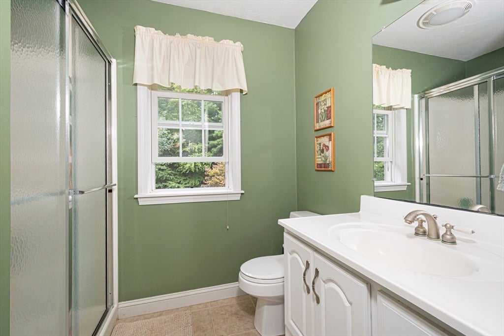 107 Old School House Rd, Oakham, MA Photo #23