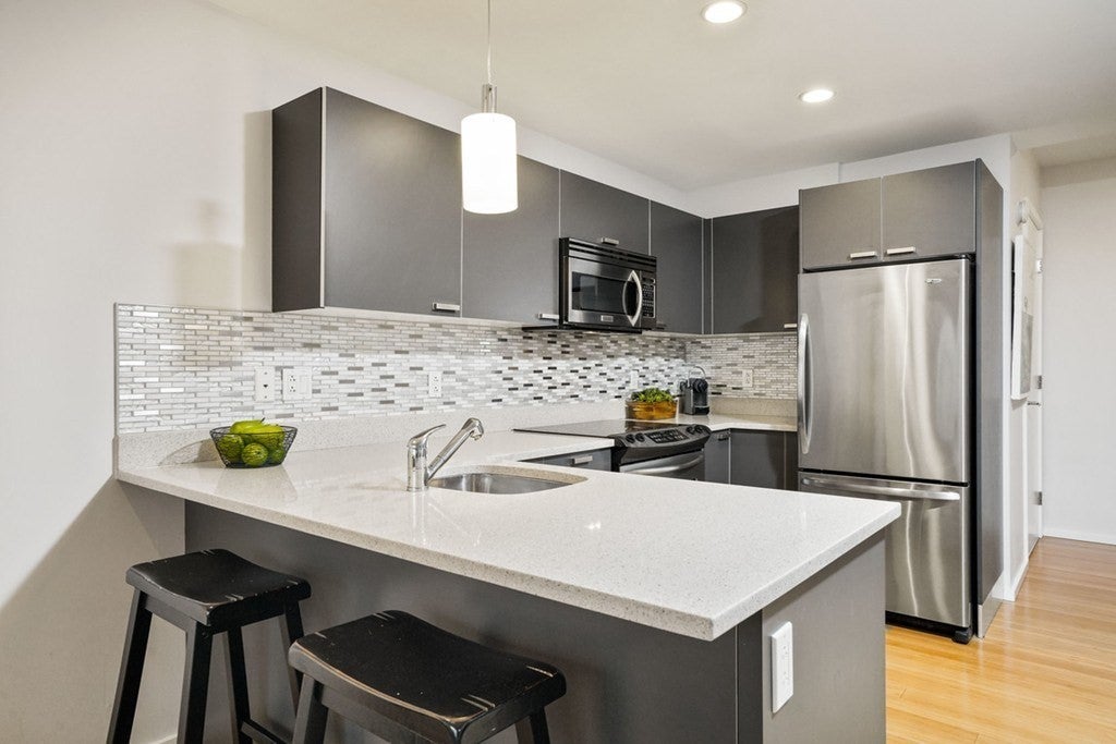 2 Earhart St #117, Cambridge, MA, 2 Earhart St #117, Cambridge, MA Photo #3