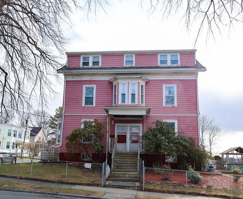 Photo of 11 Tapley St #1, Lynn, MA 01904 (MLS # 73500030)
