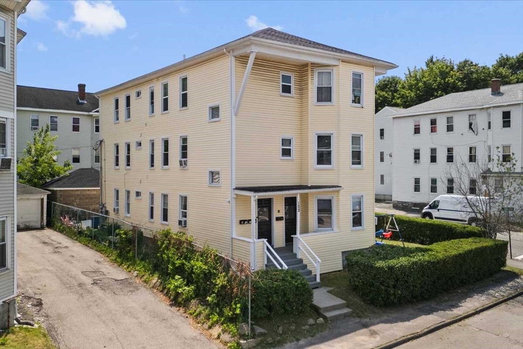 122 Dorchester St