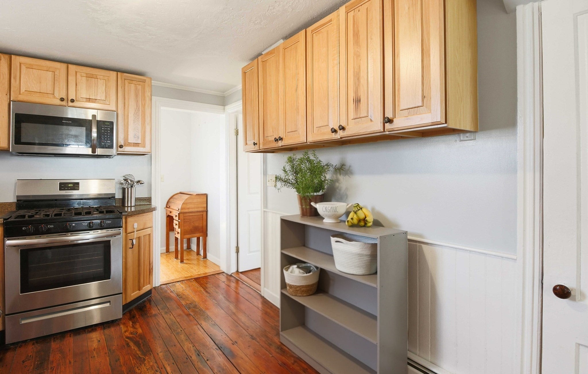 12 Brightside St, Millbury, MA Photo #11