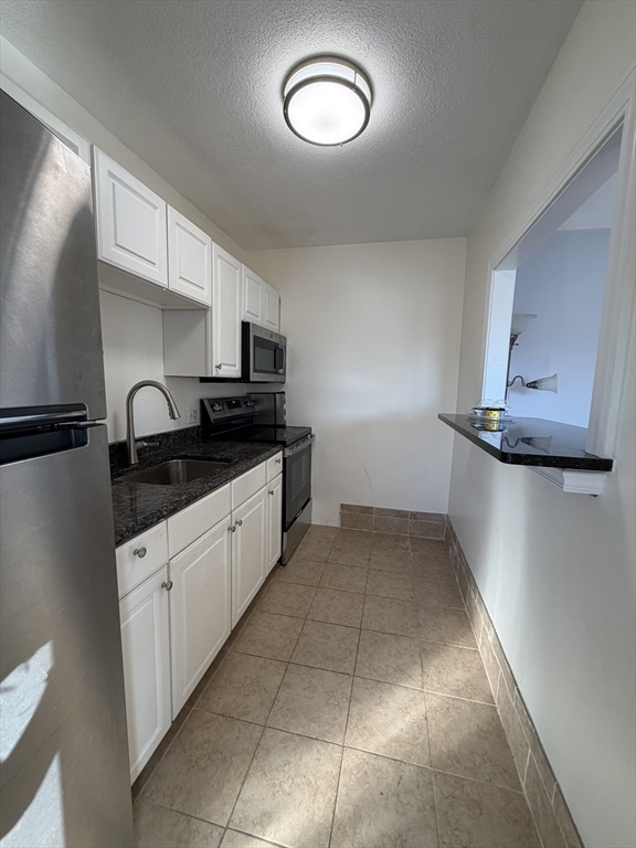 Click for 422 Hancock ST #6, Quincy, MA slideshow Click for 422 Hancock ST #6, Quincy, MA slideshow