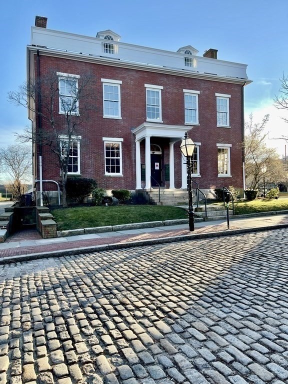 30-32 William St 1-4