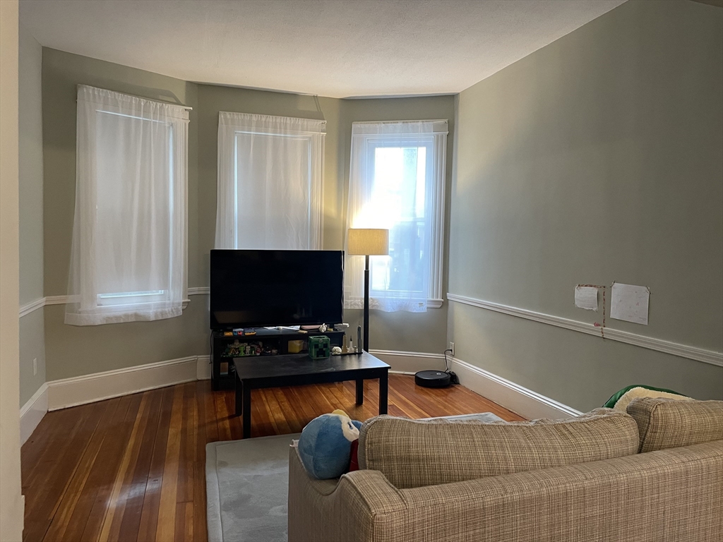 416 Trapelo Rd #1, Belmont, MA Photo #3