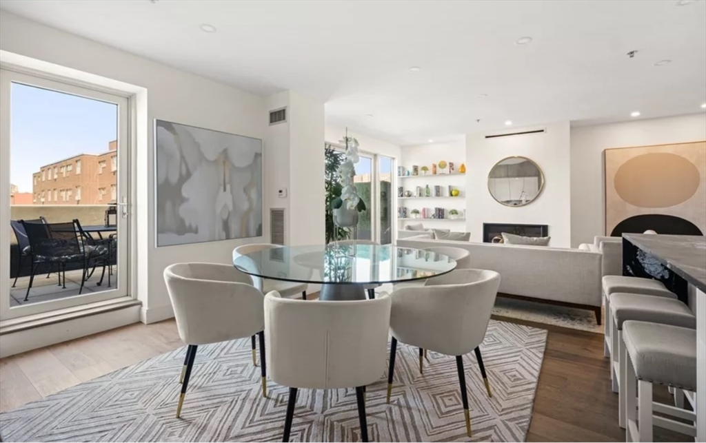 1721 Washington St 611