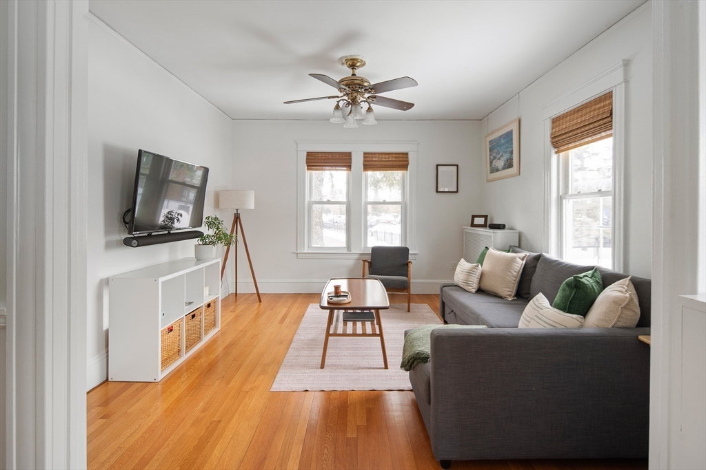 206 N Beacon St 206