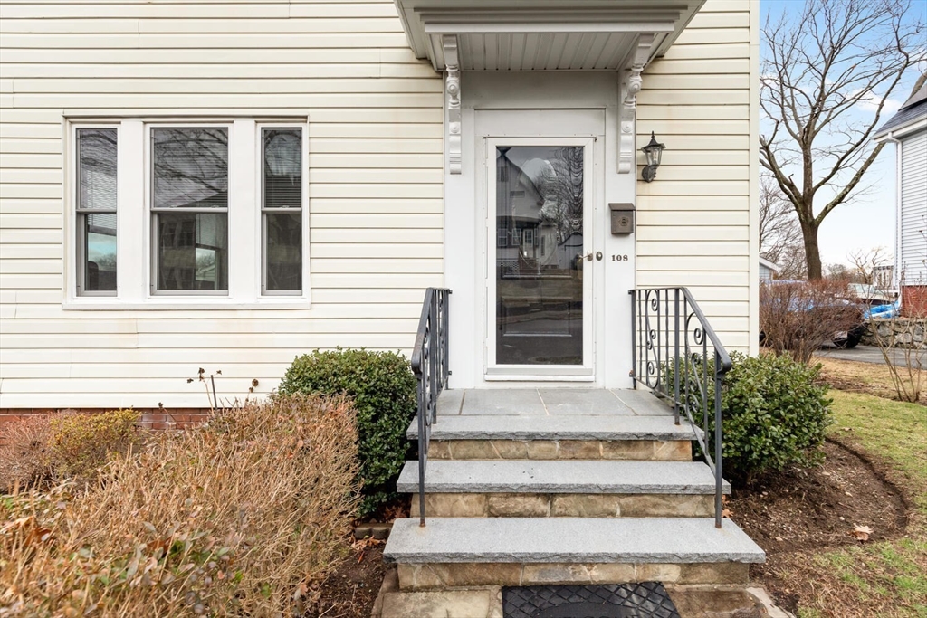 108 Pine Grove Avenue