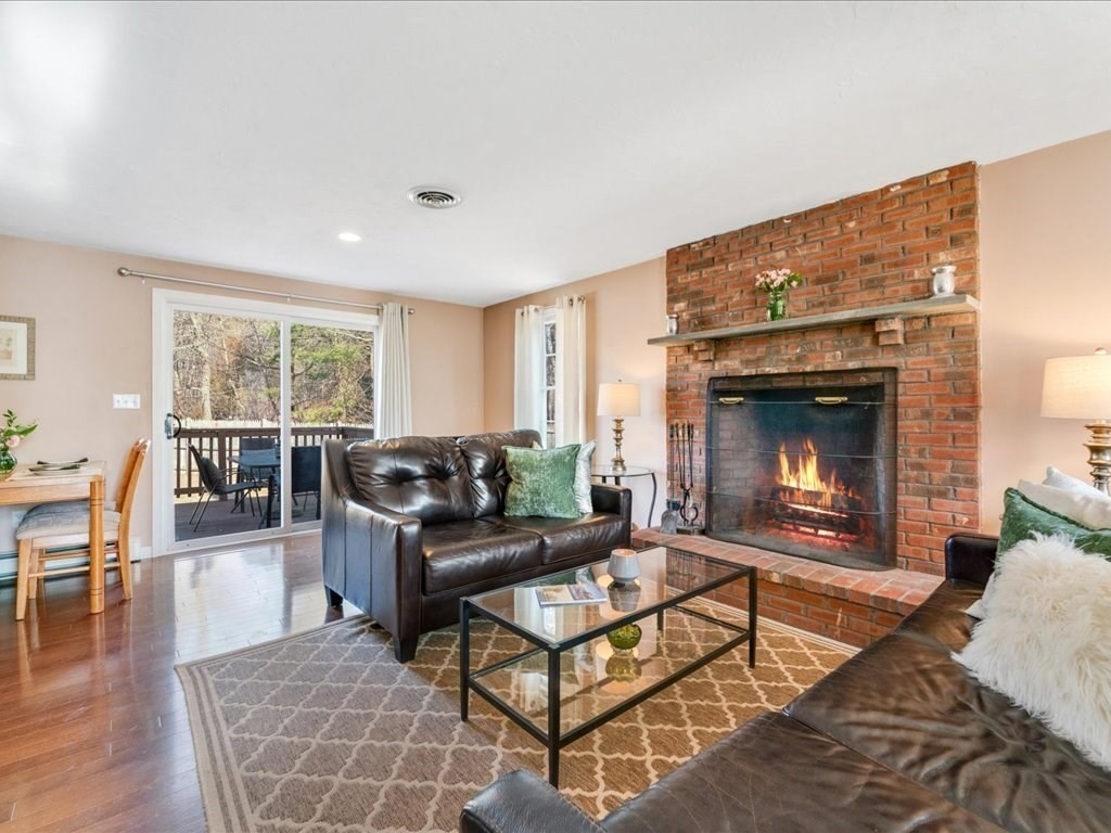 10 Groveland Ave