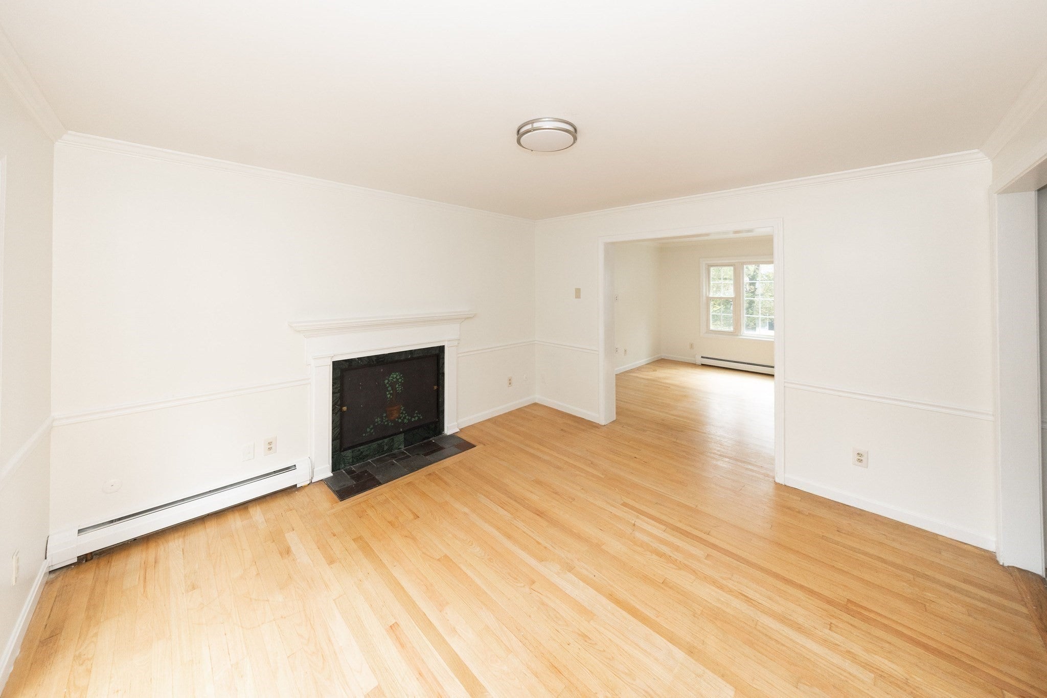 24 Ellsmere St, Worcester, MA Photo #5