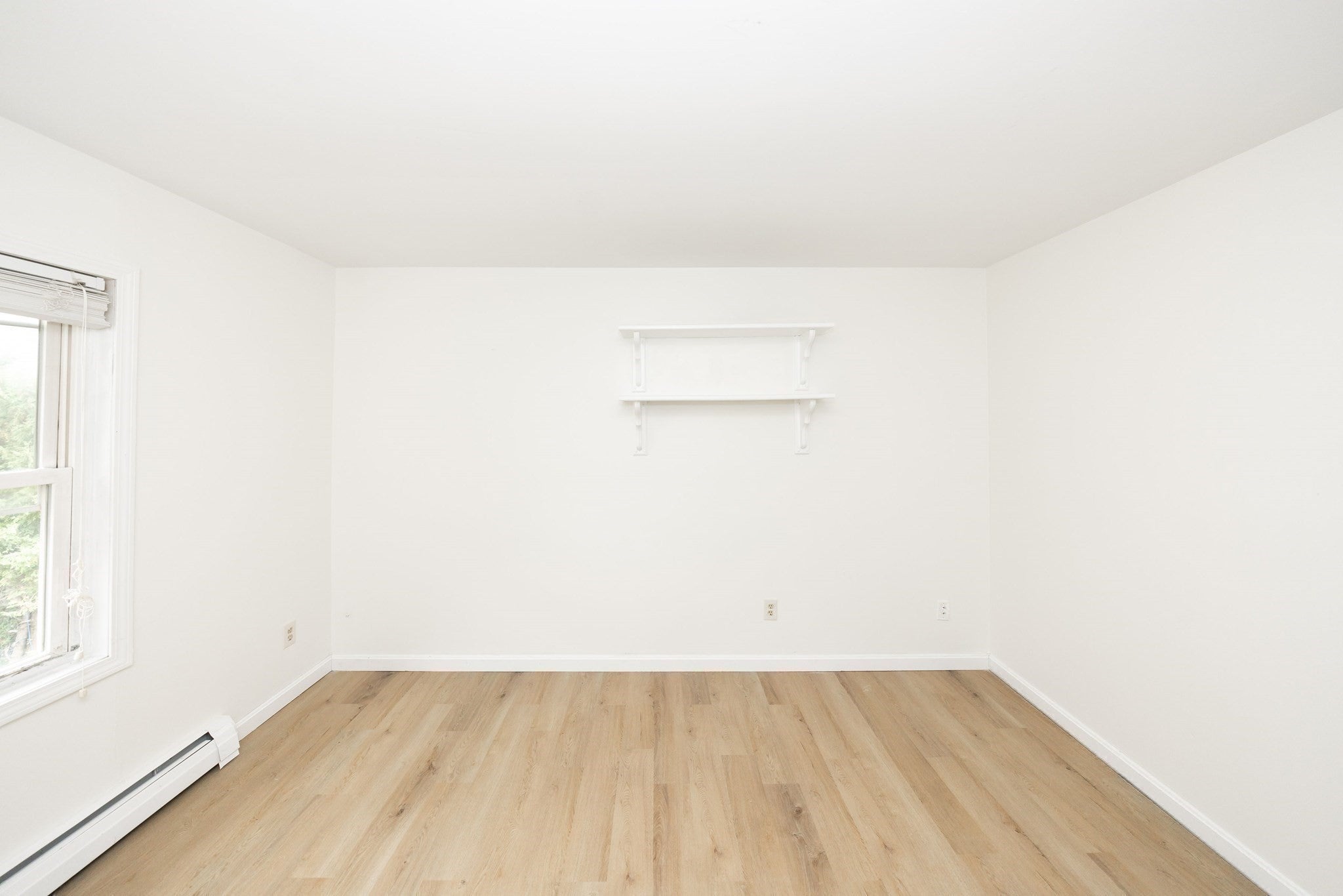 24 Ellsmere St, Worcester, MA Photo #19